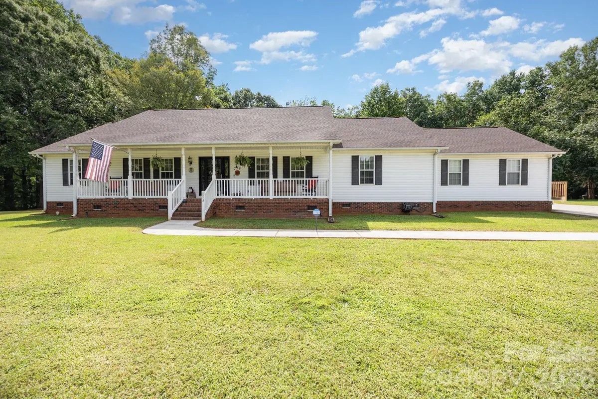 715 Candlewick DR, Salisbury, NC 28147