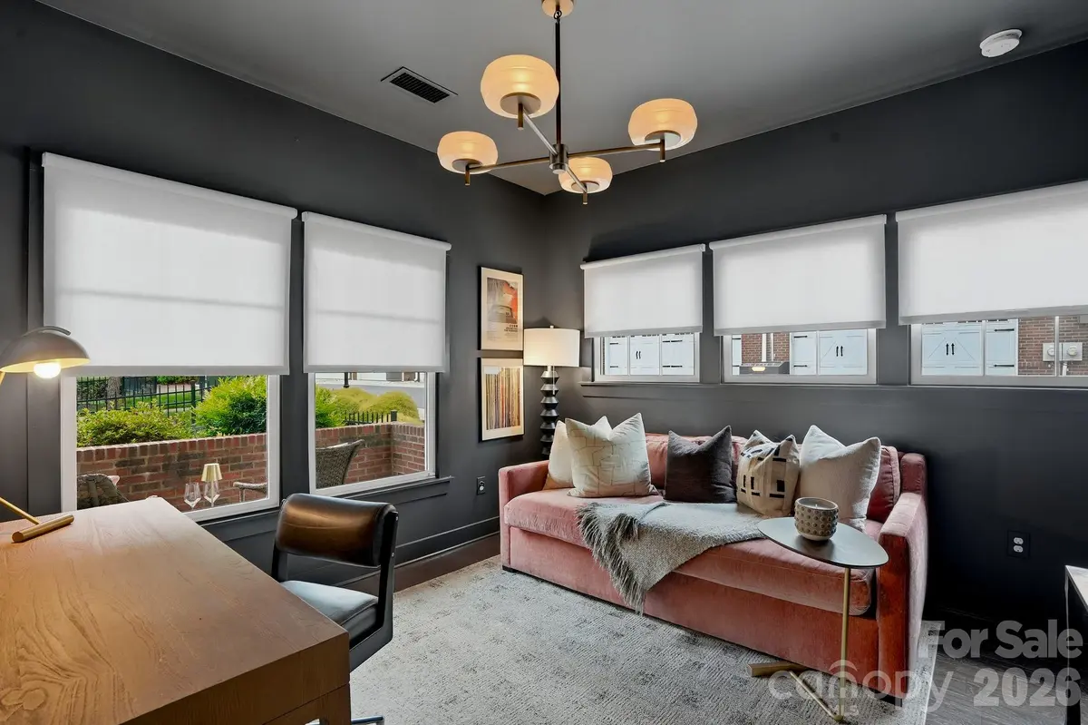 1024 Wesley Park LN, Charlotte, NC 28208
