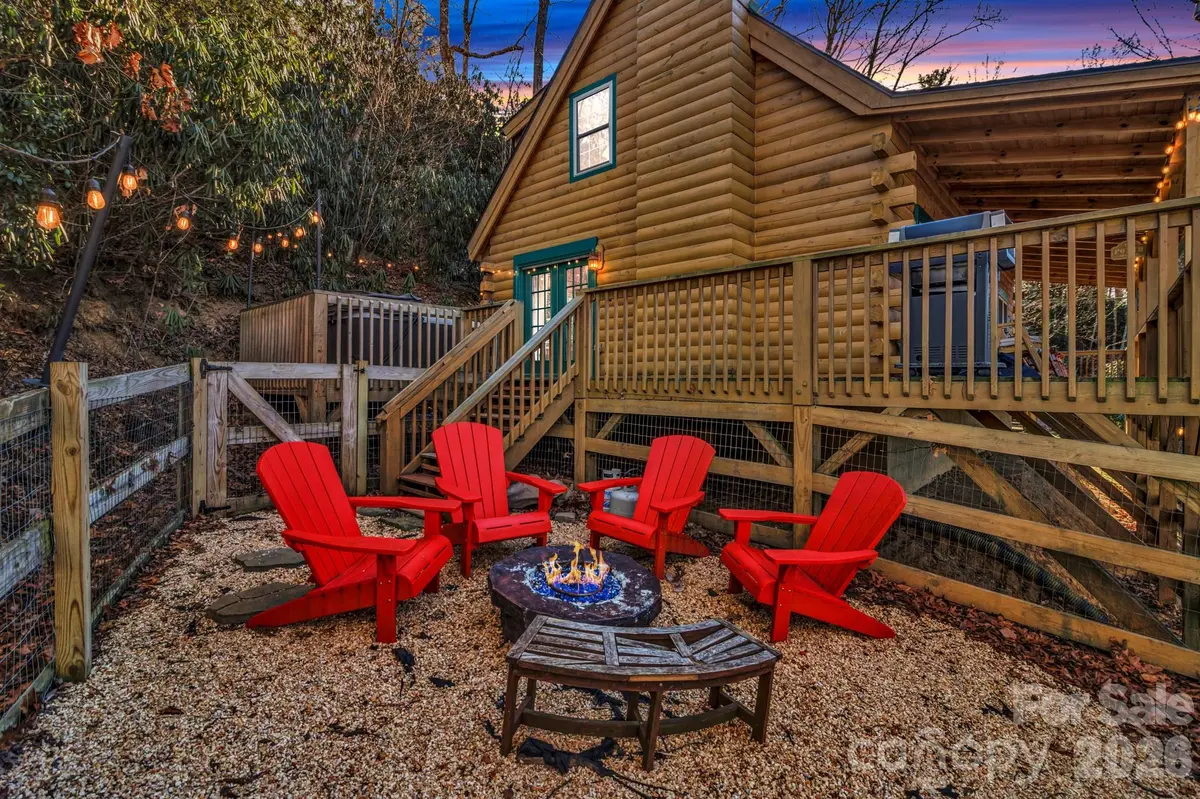 45 Ginger LN, Waynesville, NC 28785
