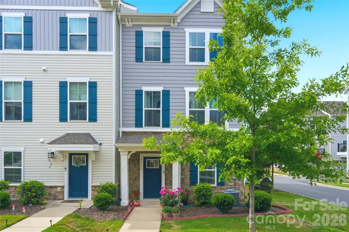 9116 Mallard Mills DR, Charlotte, NC 28262