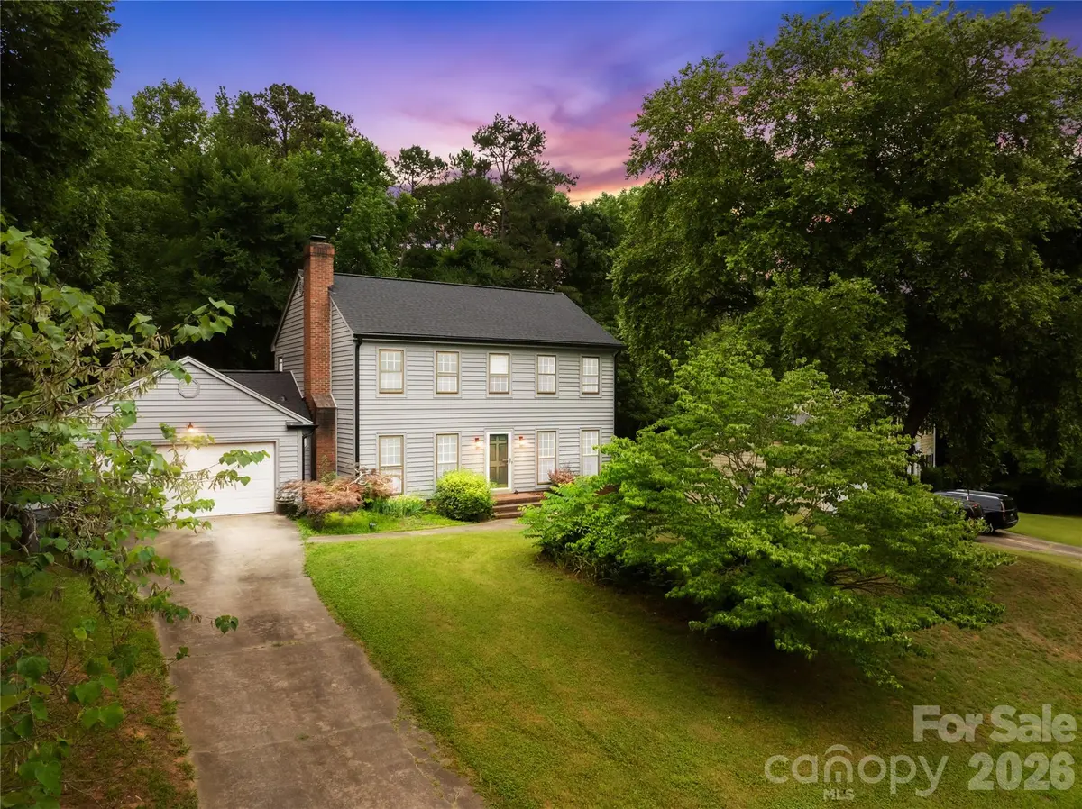 8349 Norcroft DR, Charlotte, NC 28269