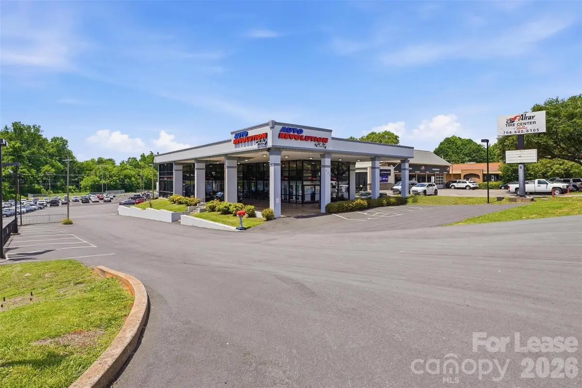 325 W Dixon BLVD, Shelby, NC 28152