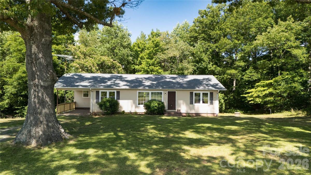 540 Crutchfield RD, Union Mills, NC 28167