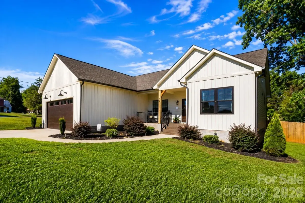 2616 Teague ST, Lincolnton, NC 28092