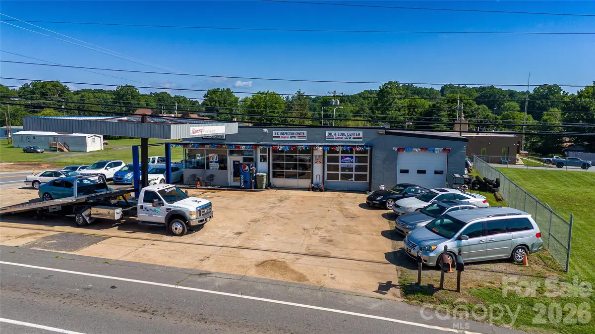 2755 US 70 HWY E, Morganton, NC 28655