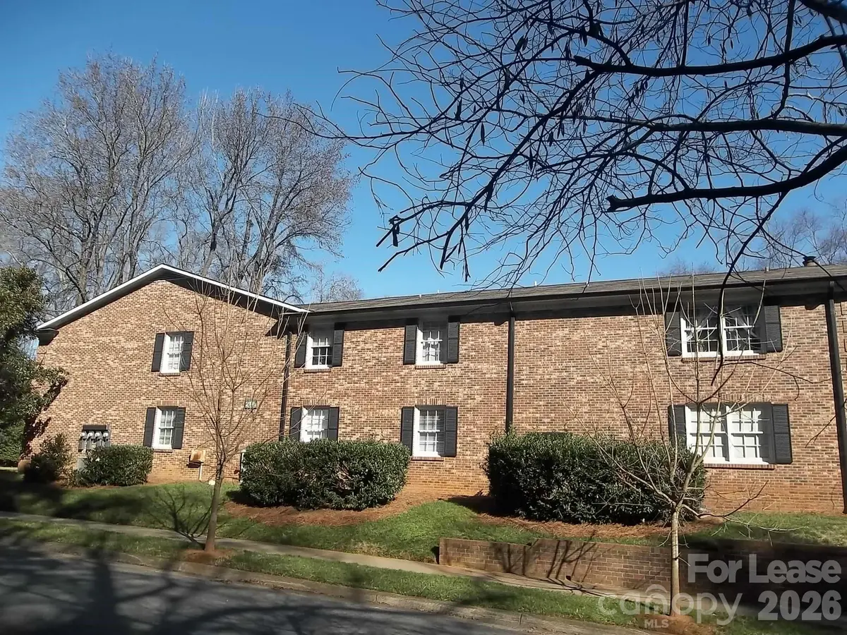 2141 Selwyn AVE #111, Charlotte, NC 28207