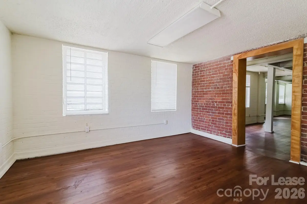 203 W Liberty ST #2E, York, SC 29745