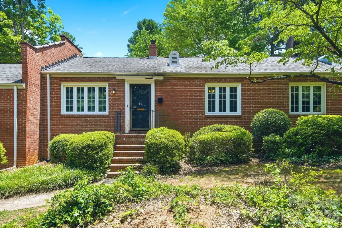 1833 Jameston DR, Charlotte, NC 28209