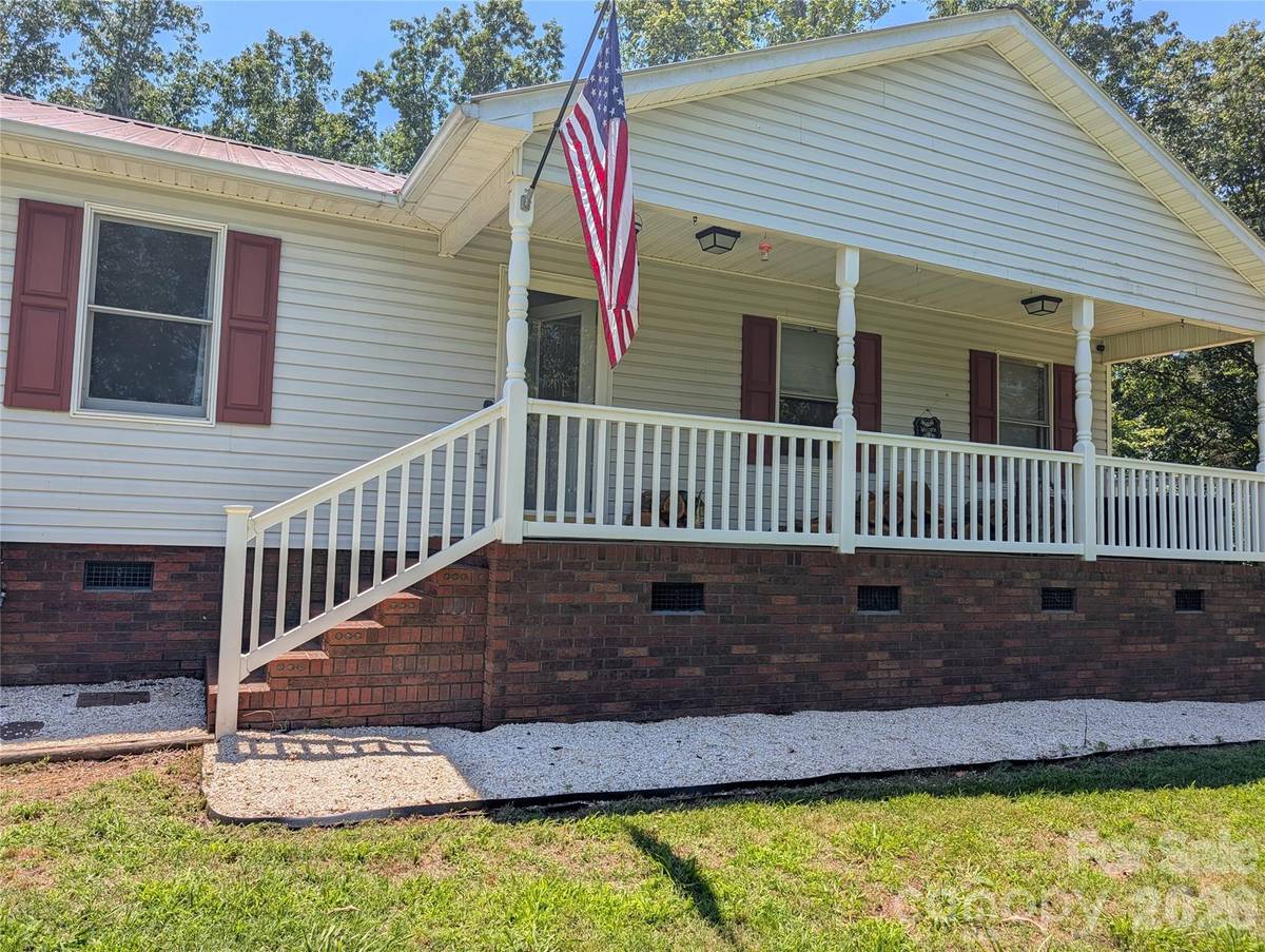 10174 Nc 138 HWY, Oakboro, NC 28129