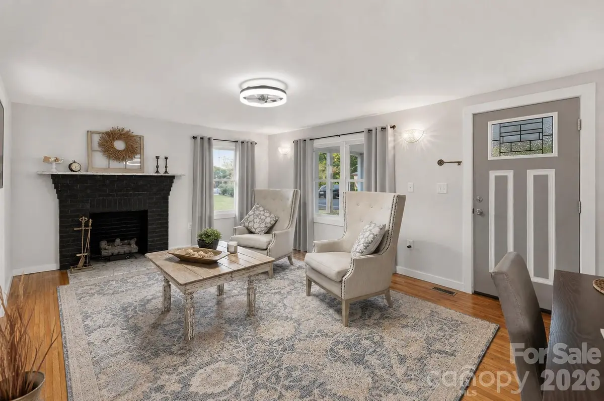 32 W Highland AVE, Granite Falls, NC 28630