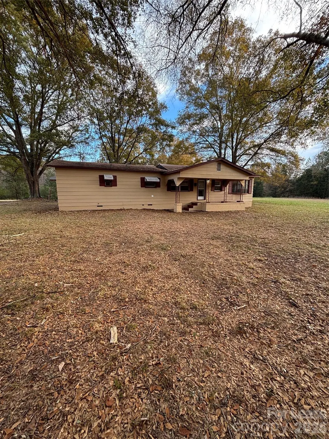 242 John C RD, Mcconnells, SC 29726