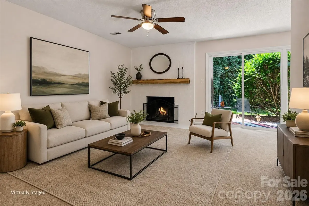 9478 S Vicksburg Park CT, Charlotte, NC 28210