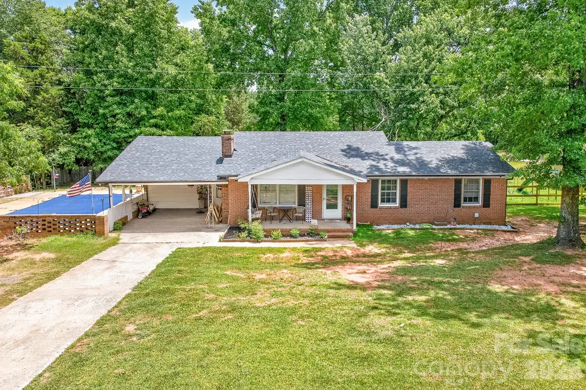 2446 Wood RD, York, SC 29745