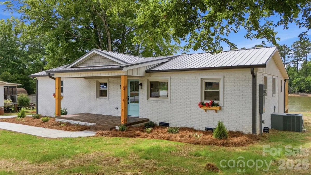 2516 Riverview RD, Lexington, NC 27292