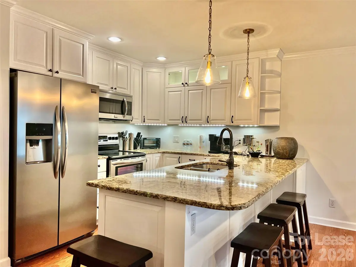1323 Queens RD #417, Charlotte, NC 28207