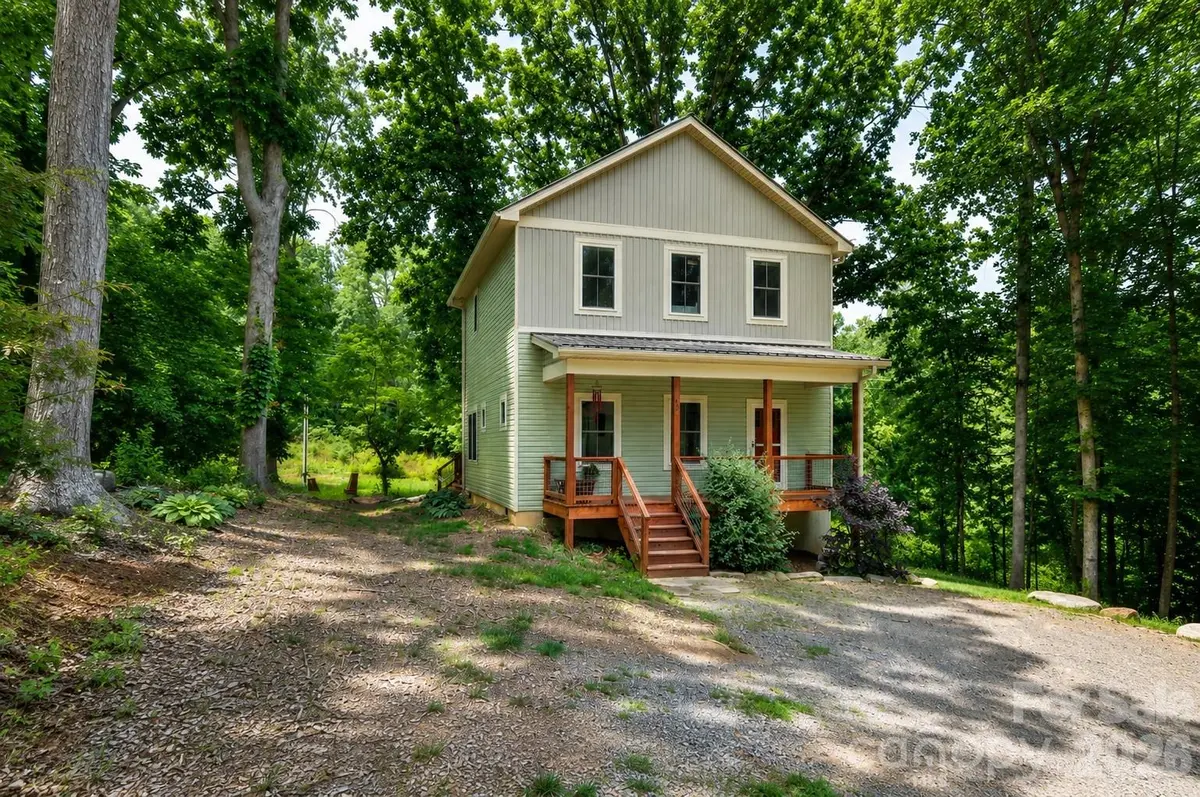 58 Shuler RD, Candler, NC 28715