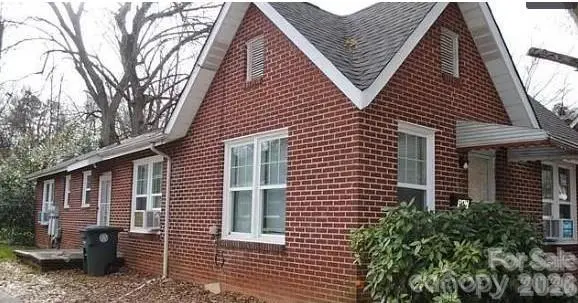 911 N Jackson ST, Salisbury, NC 28144