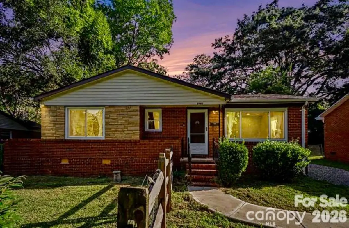 3960 Bristol DR, Charlotte, NC 28208