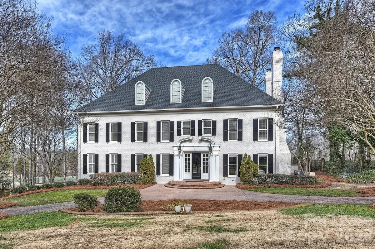 5100 Piper Glen DR, Charlotte, NC 28277