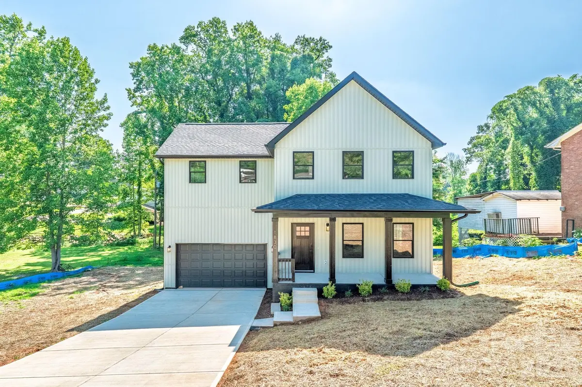 1830 31st ST NE, Hickory, NC 28601