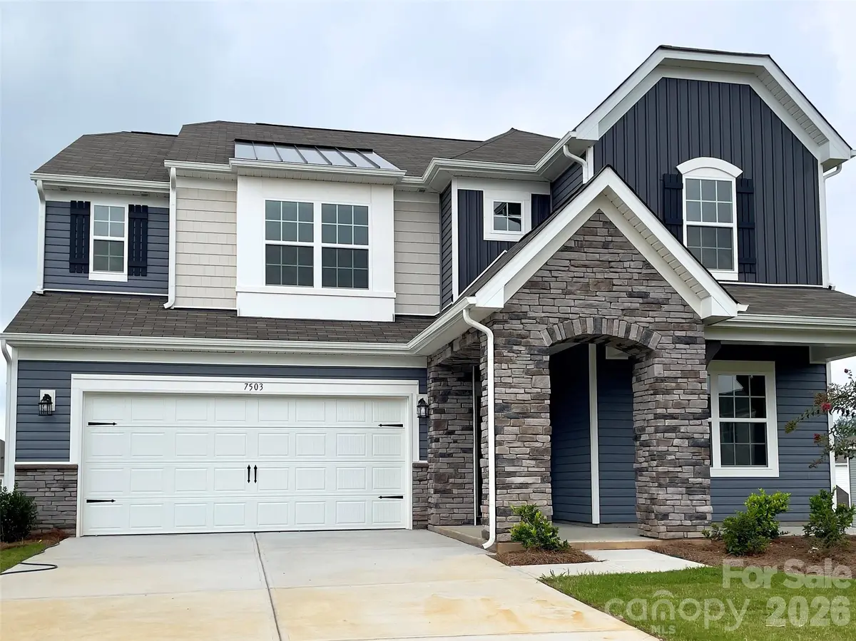 7503 Starwatch CT, Maiden, NC 28650