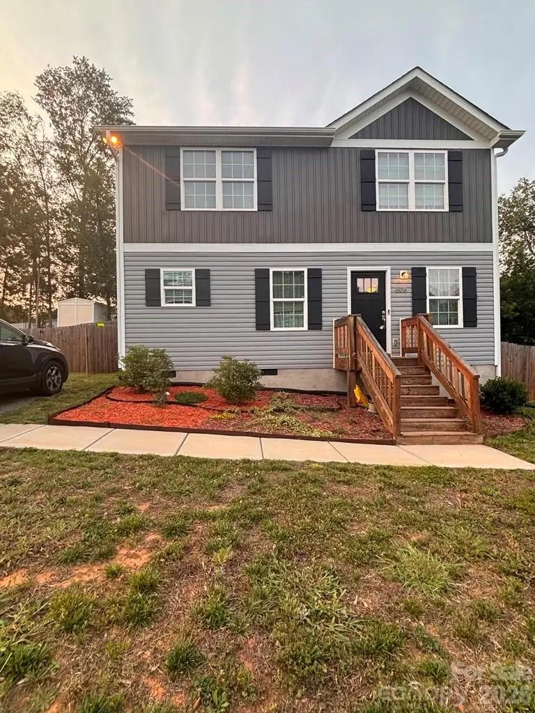 606 E Carpenter ST, Dallas, NC 28034
