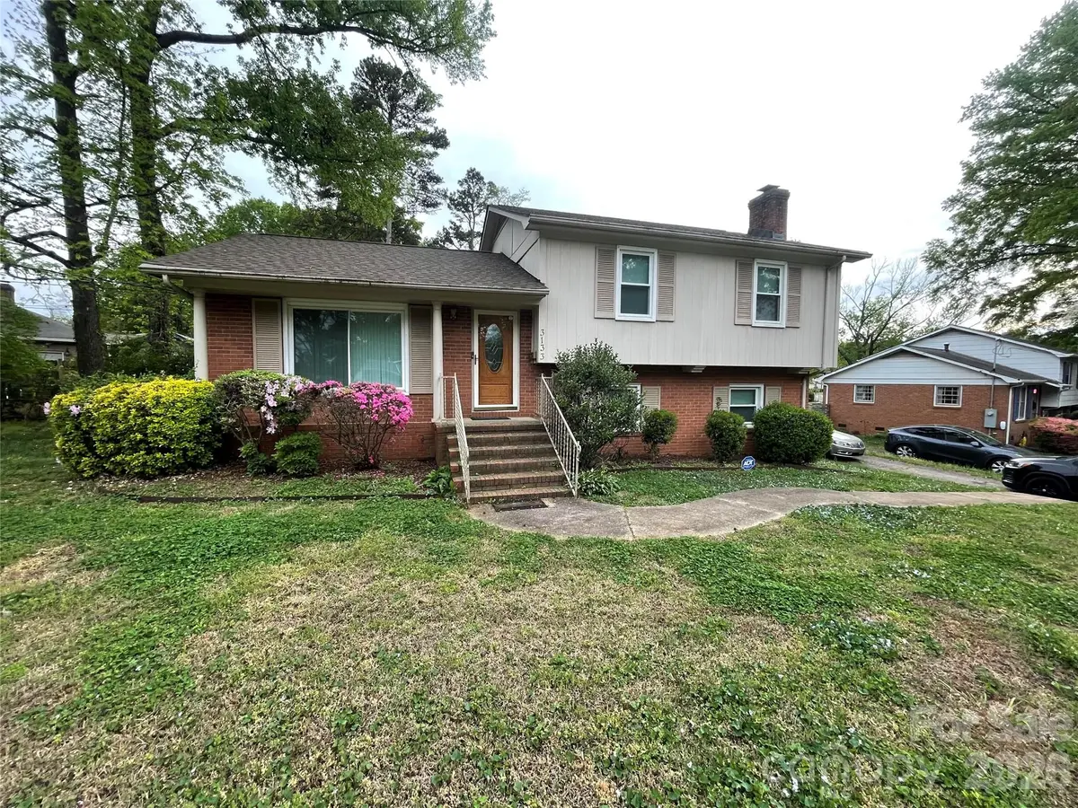 3133 Rosehill DR, Charlotte, NC 28212