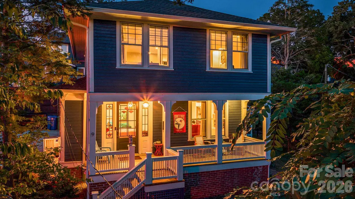 9 Houston ST, Asheville, NC 28801