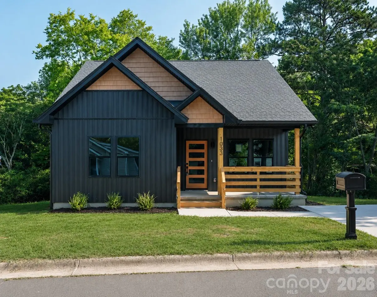 1033 Dr Martin Luther King Jr DR, Albemarle, NC 28001