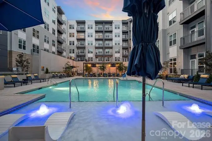2020 W Morehead ST #FOXTROT, Charlotte, NC 28208