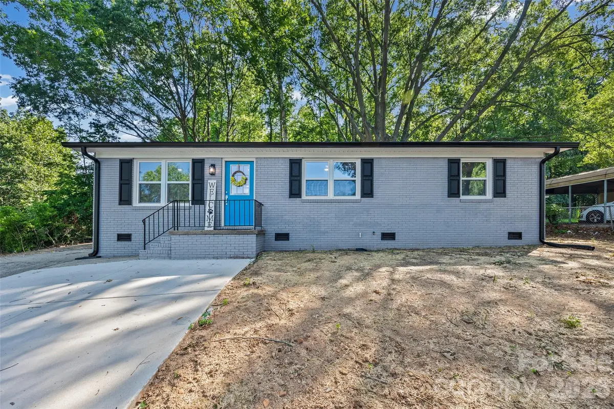 1812 Riveria DR, Shelby, NC 28150