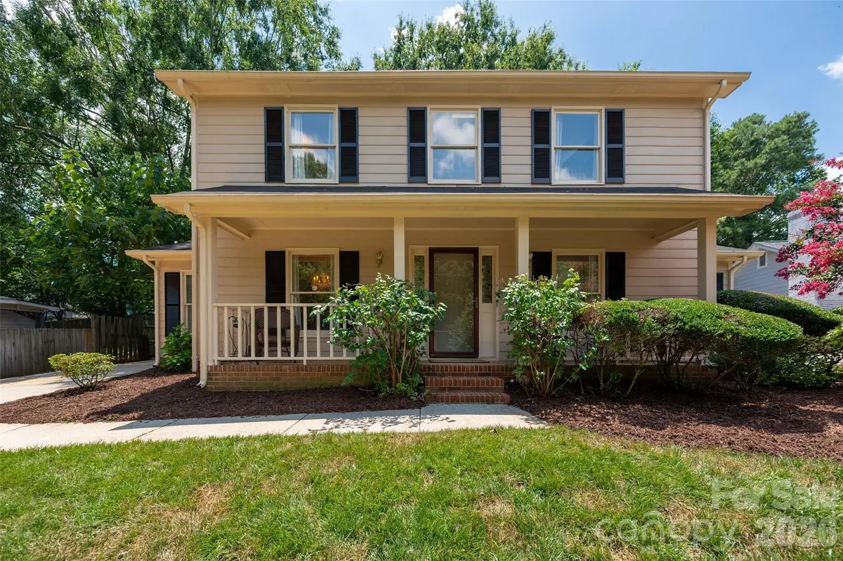 9112 Winter Moss CT, Charlotte, NC 28227