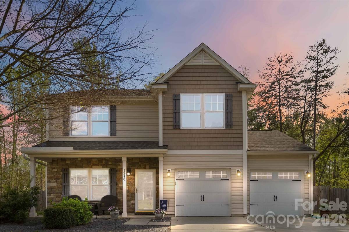 1248 Century DR, Clover, SC 29710