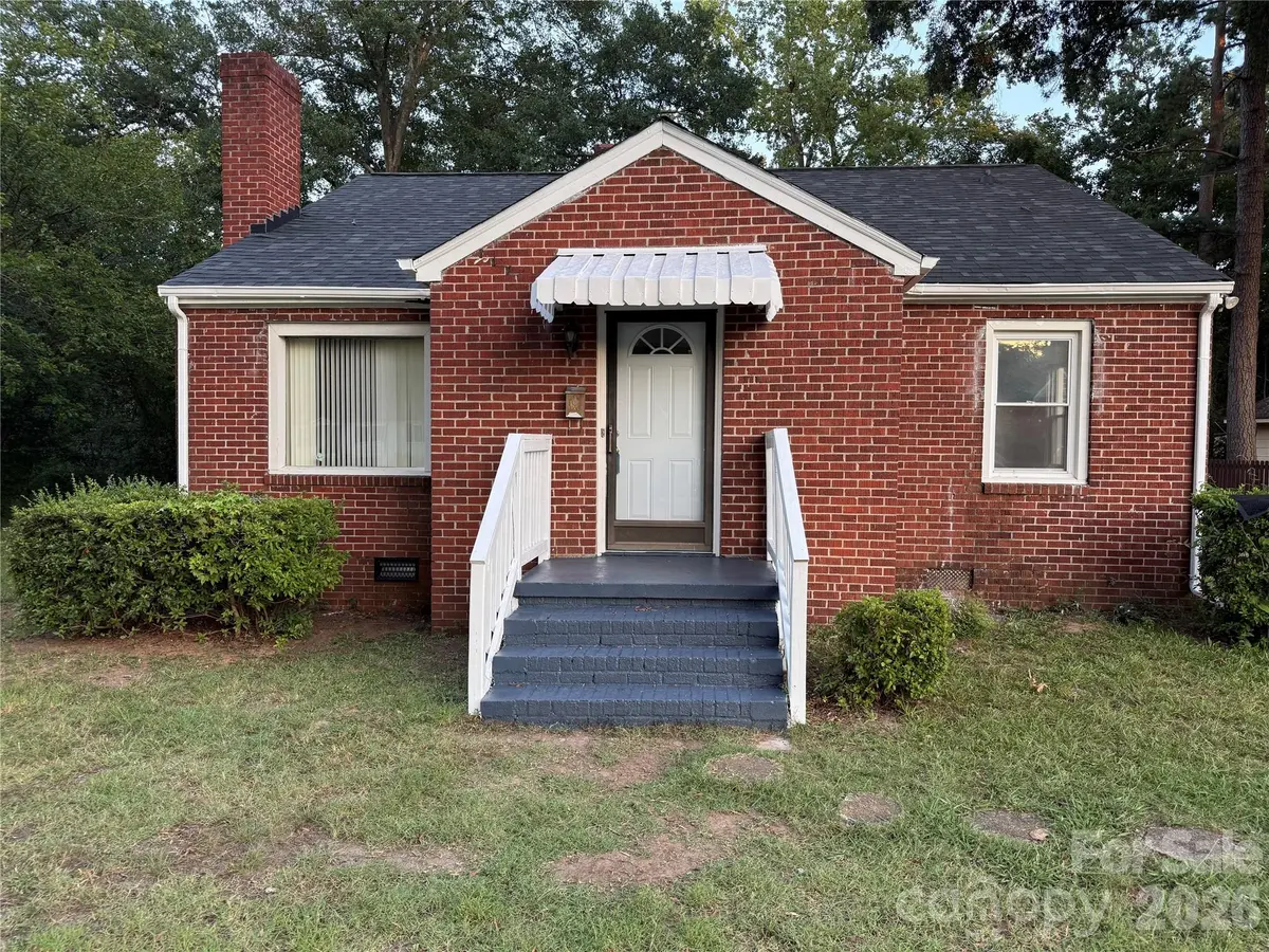 945 S Confederate AVE, Rock Hill, SC 29730