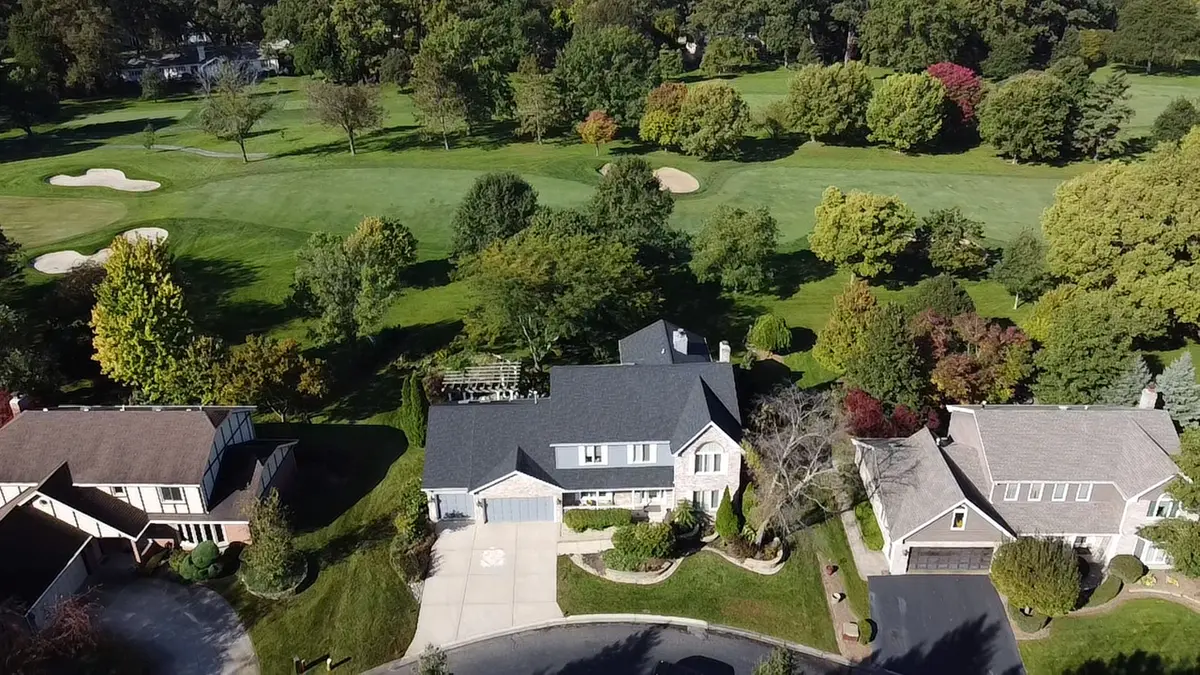 30 Golf View LN, Frankfort, IL 60423