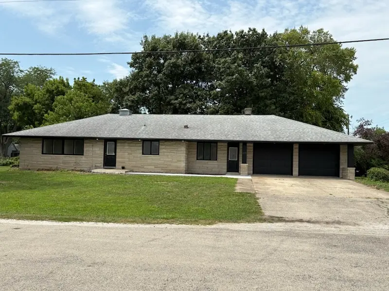 305 N Second ST, St. Joseph, IL 61873