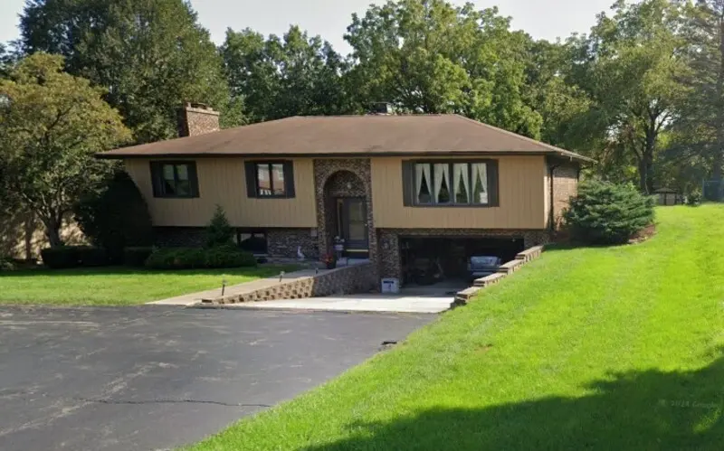 3411 E Crystal Lake AVE, Crystal Lake, IL 60014