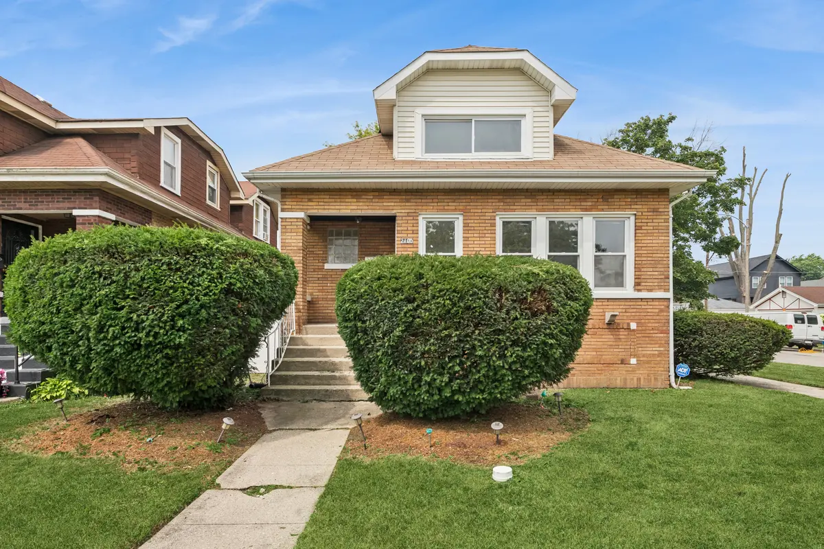 2100 S 10TH AVE, Maywood, IL 60153