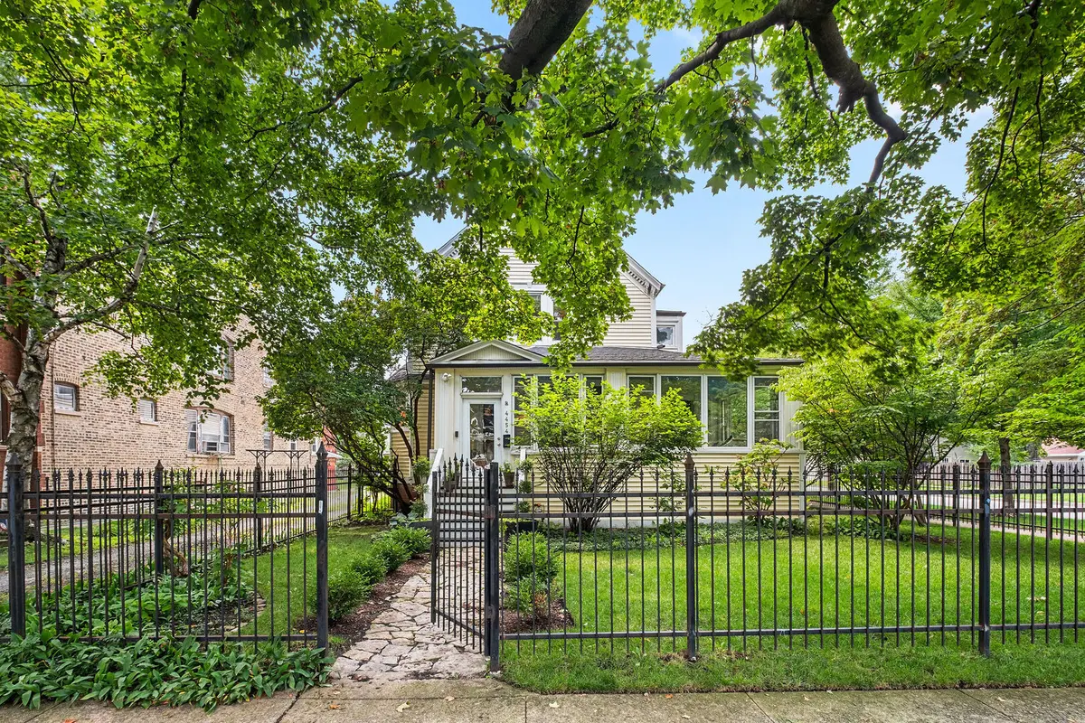 4454 N Kostner AVE, Chicago, IL 60630