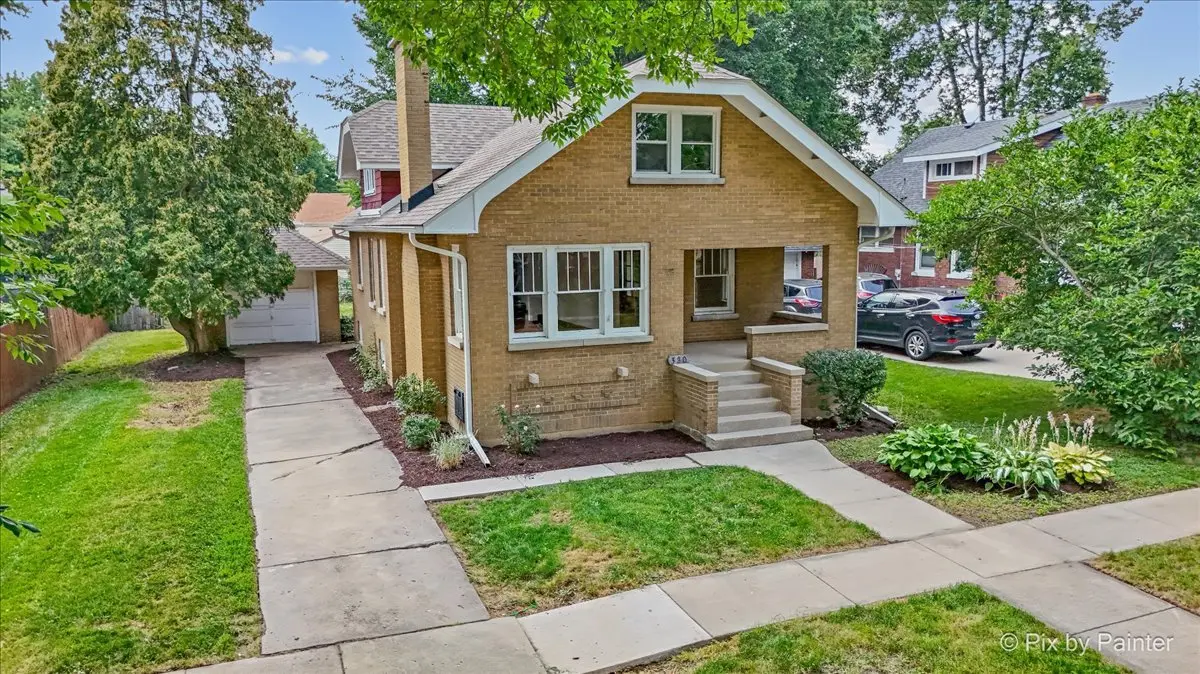 320 Allen AVE, West Chicago, IL 60185