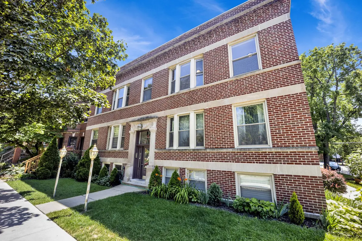 1457 W Thome AVE #2, Chicago, IL 60660