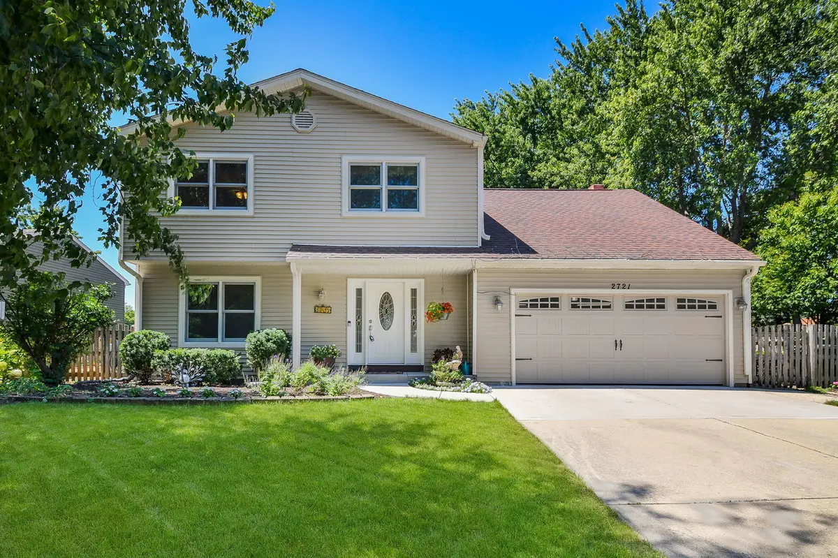 2721 Springdale CIR, Naperville, IL 60564