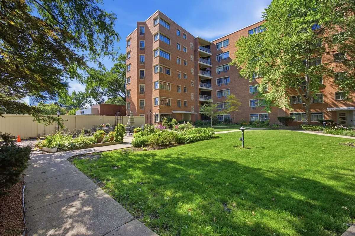 1864 SHERMAN AVE #5SW, Evanston, IL 60201