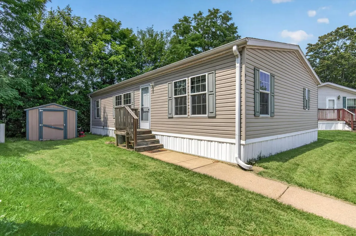 84 Brenner CT, Lynwood, IL 60411