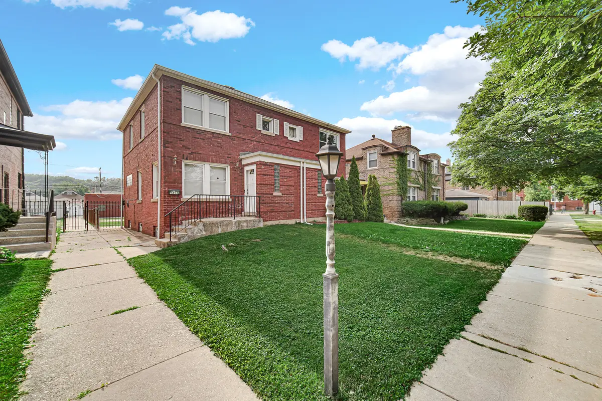 1819 N Mcvicker AVE, Chicago, IL 60639