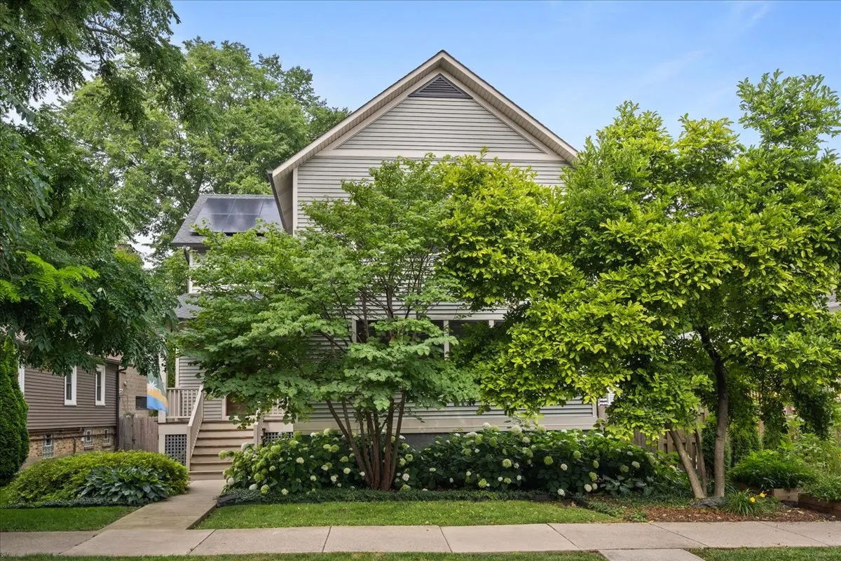 1136 Florence AVE, Evanston, IL 60202