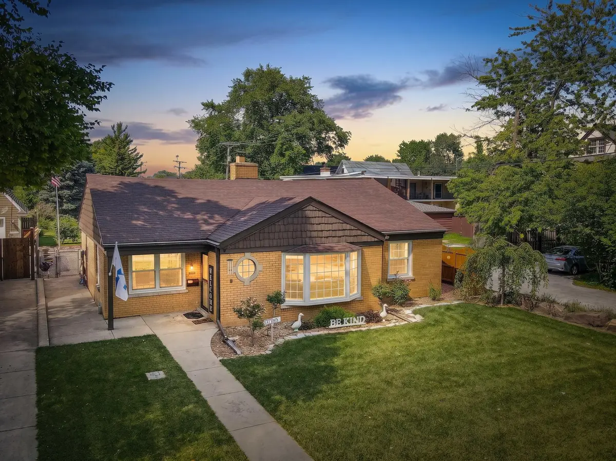 3210 W 97th ST, Evergreen Park, IL 60805