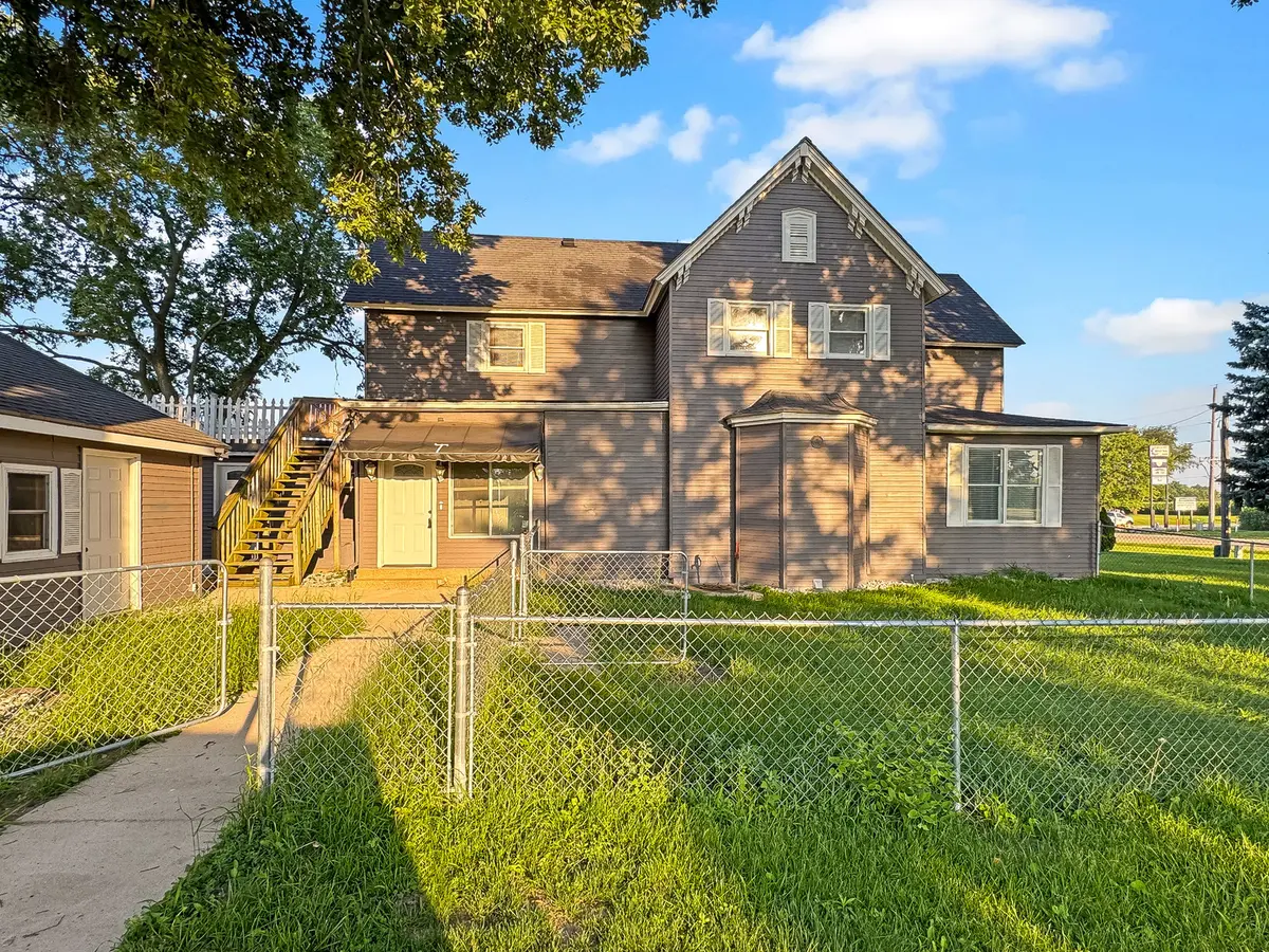 4002 W Rock Falls RD, Rock Falls, IL 61071