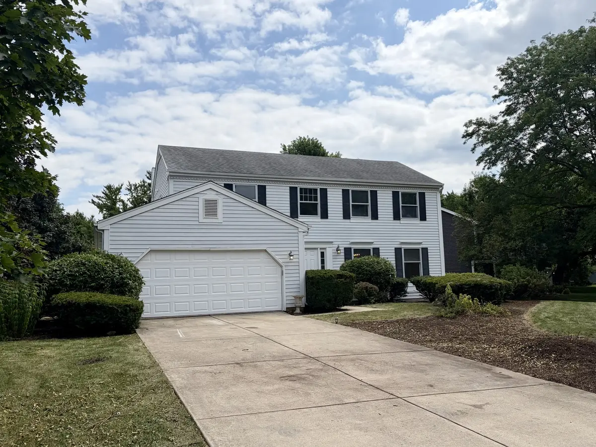 0N421 Winfield Scott DR, Winfield, IL 60190
