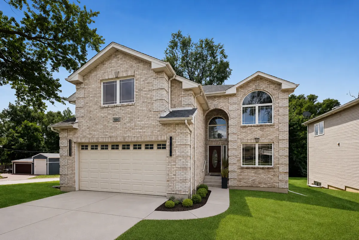 490 E RED OAK ST, Bensenville, IL 60106